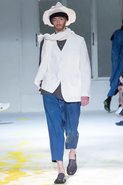 Look 34